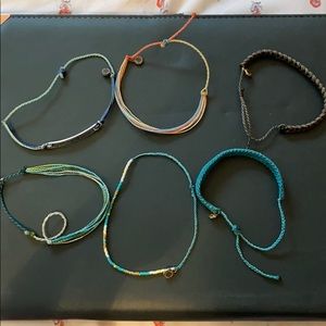 28 PURA VIDA BRACELETS